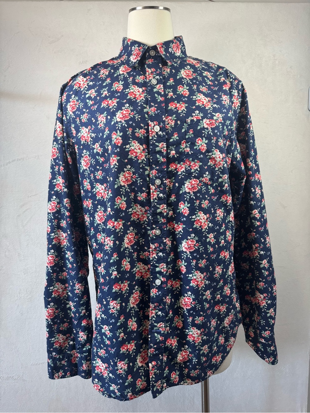 GAP Modern Oxford Navy Blue Floral Button-Down Shirt Size Large